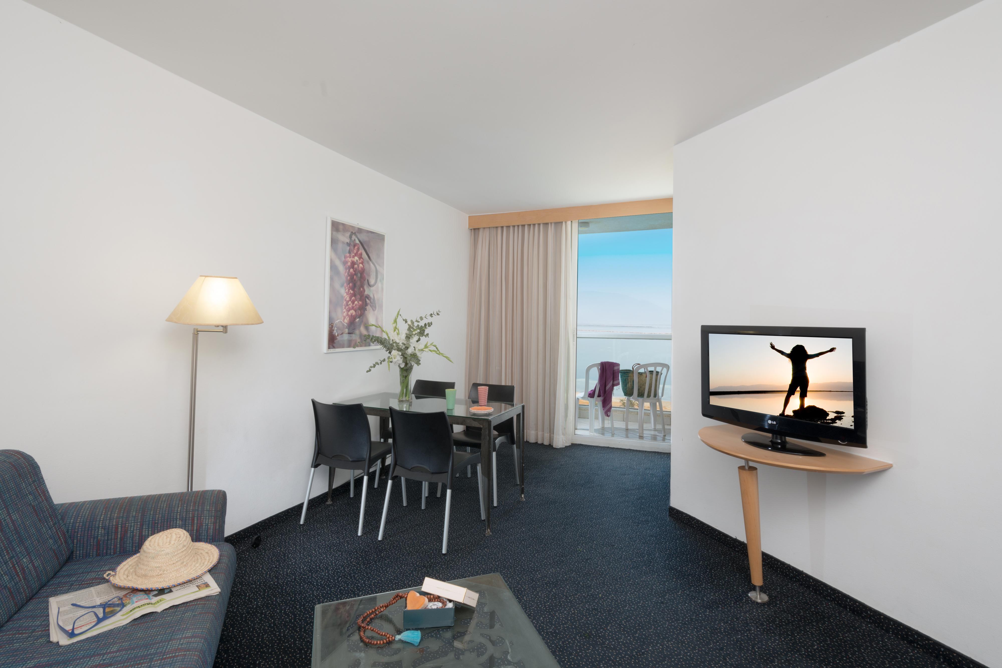Leonardo Club Hotel Dead Sea Neve Zohar Exterior foto A typical apartment