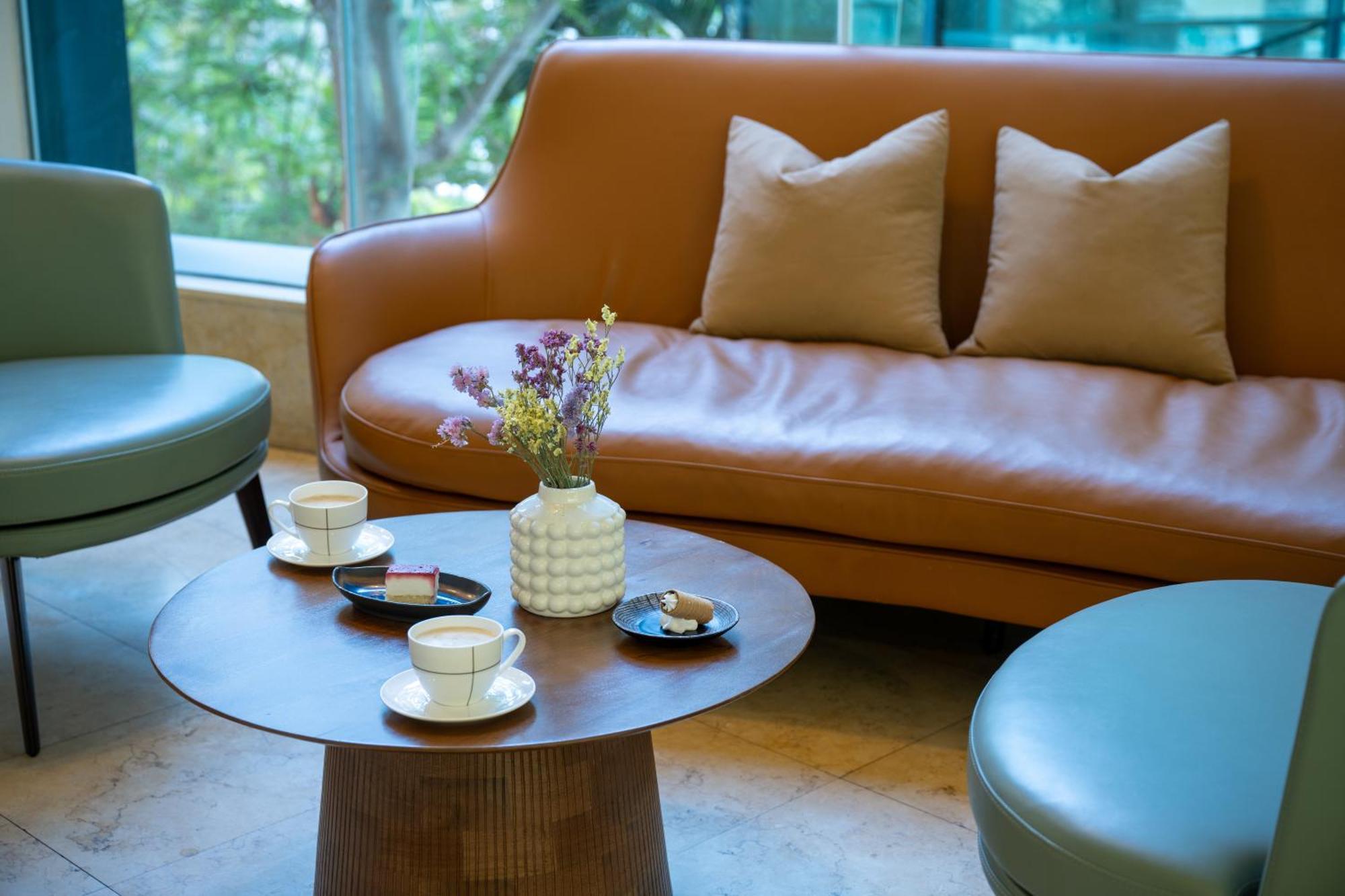 Leonardo Club Hotel Dead Sea Neve Zohar Exterior foto The lounge at the airport